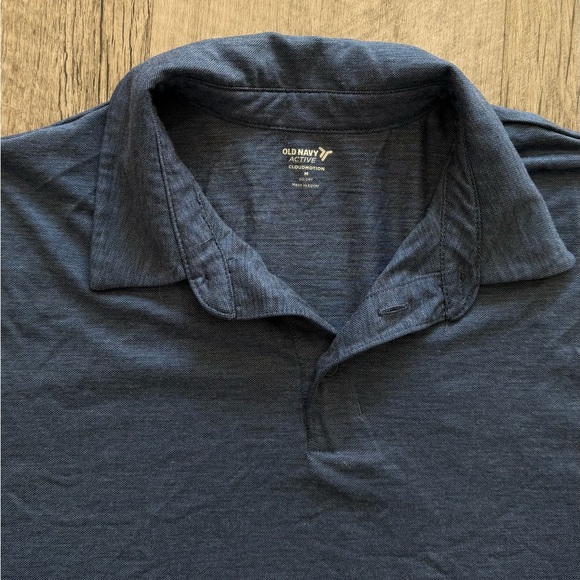 Men's Blue Old Navy Active  shirt - Picture 2 of 3